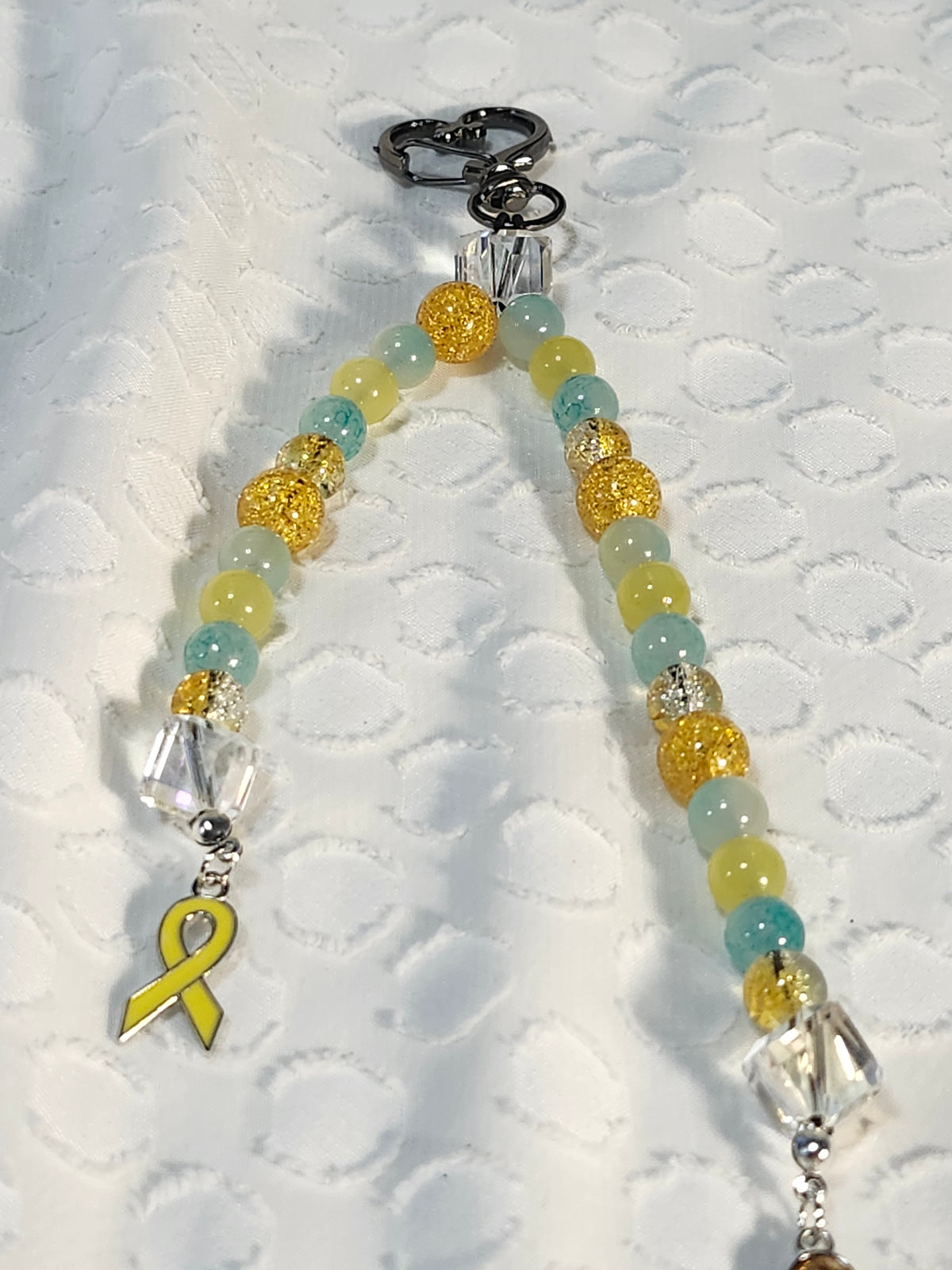 Childhood cancer awareness keychain accessory